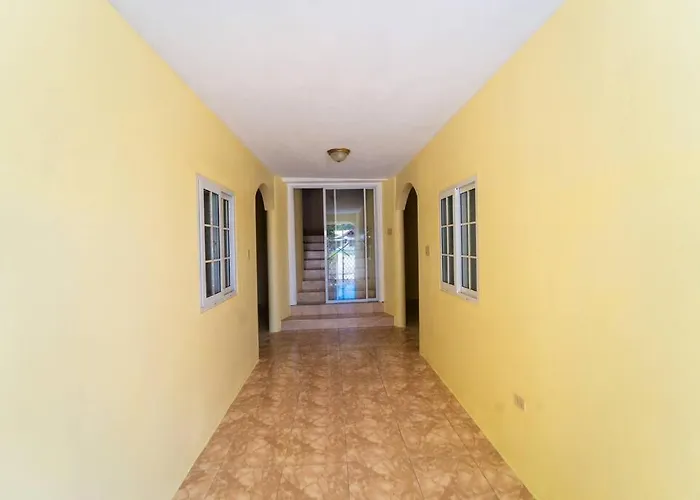 Spacious In Near Villa